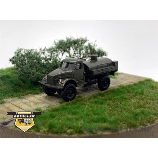 GAZ-63A Tankwagen militärgrün