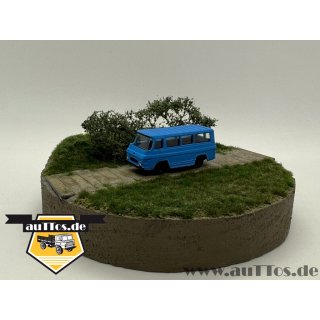 Autobuzul TV12M Kleinbus, hellblau