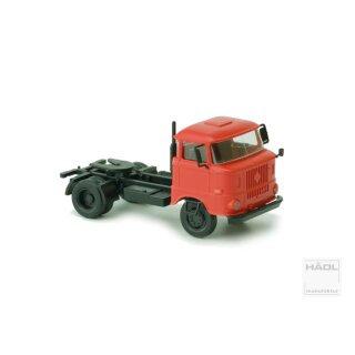 IFA W50LA Sattelzugmaschine, verkehrsrot