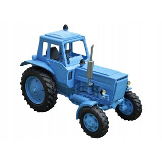 Traktor MTZ-82 (Bausatz)